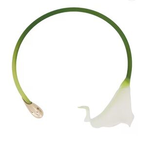 Calla Choker in White